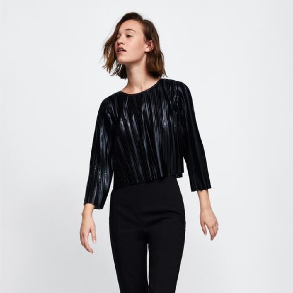 NWT ZARA PLEATED LEATHER BLACK LONG SLEEVE TOP - Picture 3 of 13
